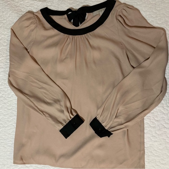 LOFT Blouse Tan with Black Ribbon | Size S | Adorable Bow | Holiday | Office - Picture 3 of 9